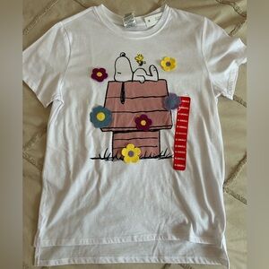 Peanuts White Snoopy Tee with Floral Accents